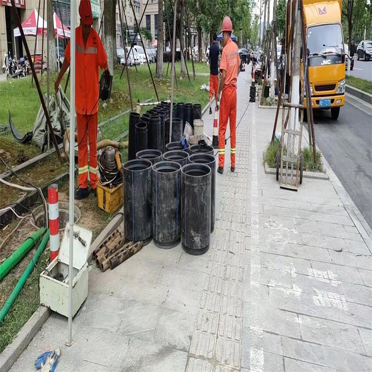 沿河管道短管置换修复